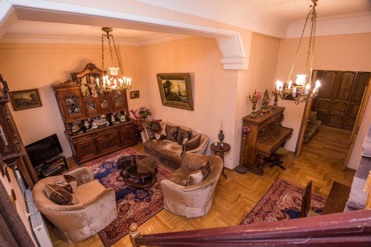 Lia'S Guest House Тбилиси Экстерьер фото
