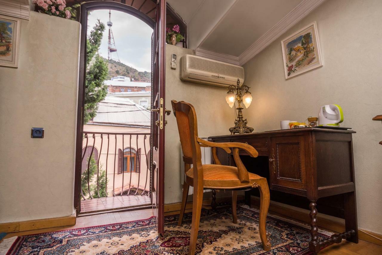 Lia'S Guest House Тбилиси Экстерьер фото