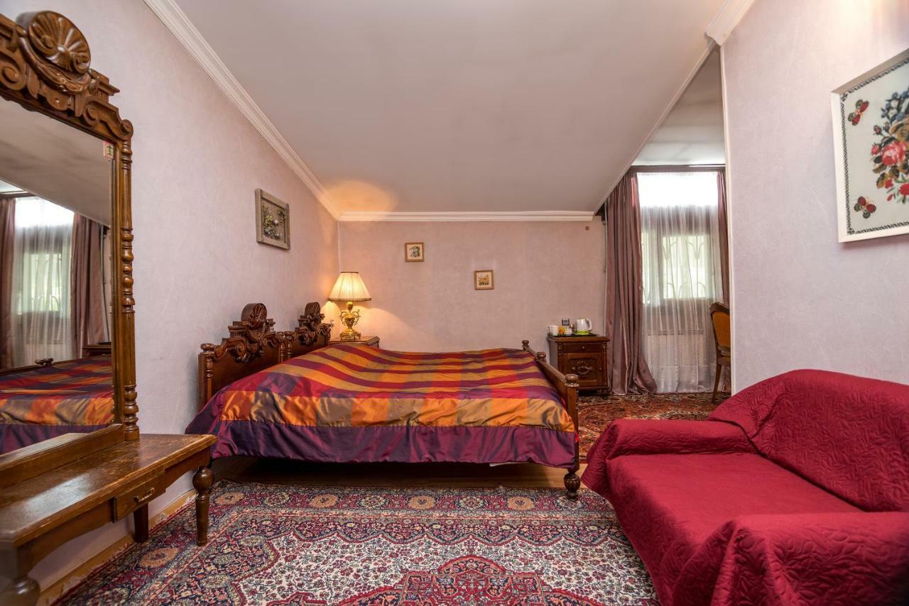 Lia'S Guest House Тбилиси Экстерьер фото