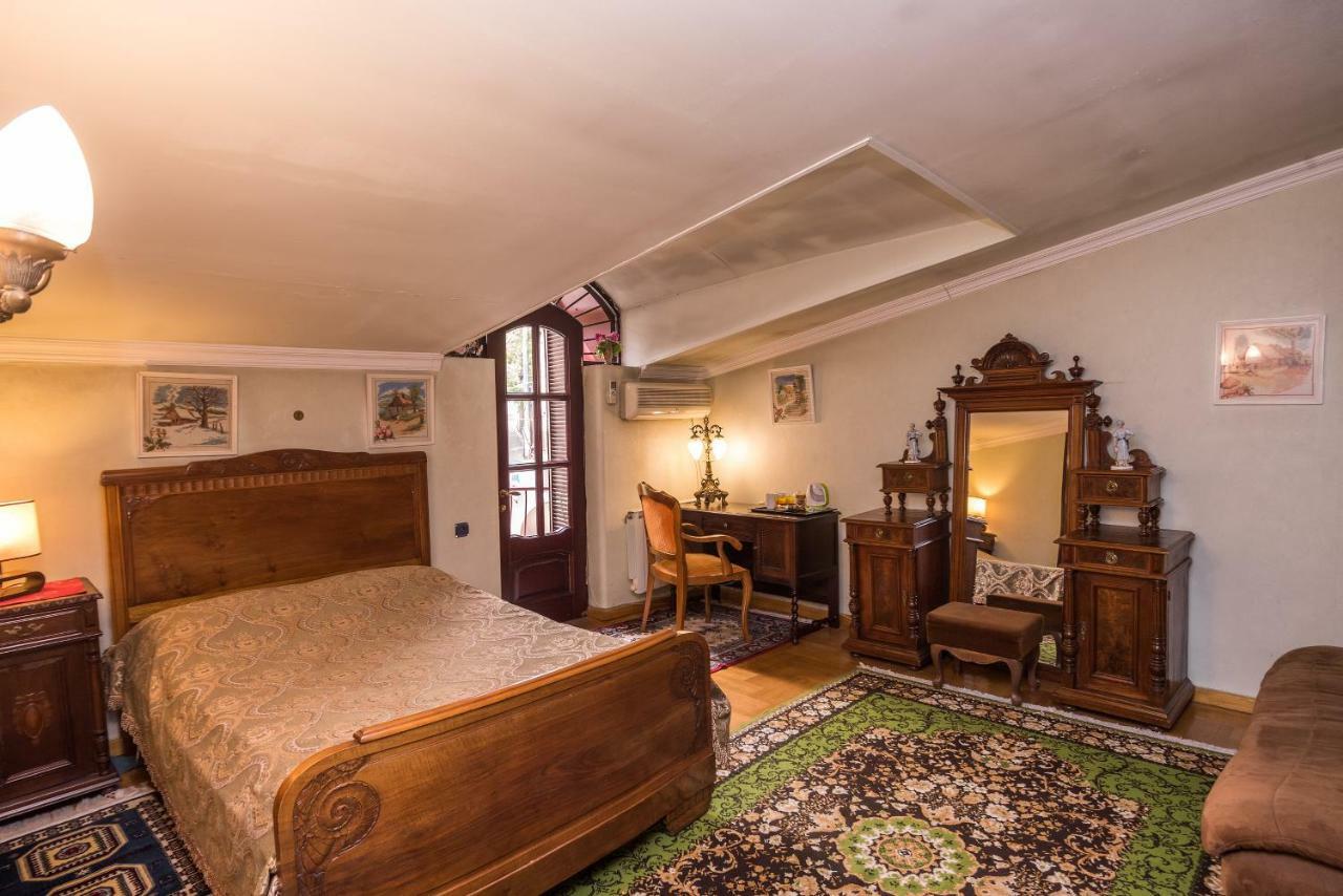 Lia'S Guest House Тбилиси Экстерьер фото