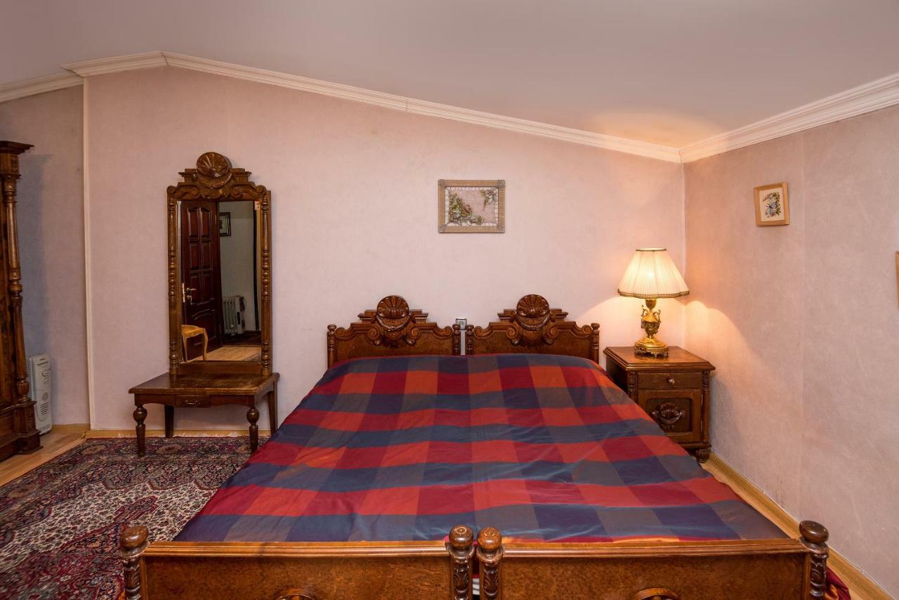 Lia'S Guest House Тбилиси Экстерьер фото