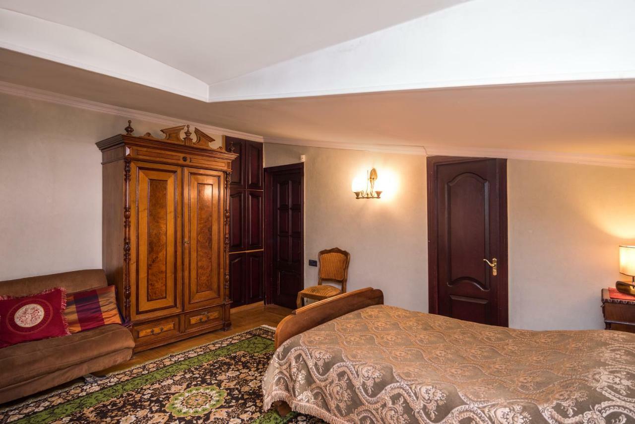 Lia'S Guest House Тбилиси Экстерьер фото