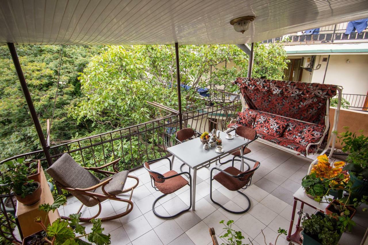 Lia'S Guest House Тбилиси Экстерьер фото